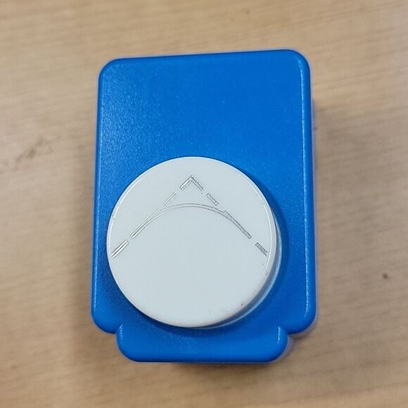 Fiskers Crafting Decorative Hole Punchers Stampin Up Die Cut - Picture 9 of 15